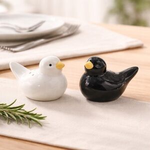 Ceramic Bird Salt and Pepper Shaker Set